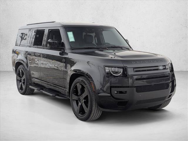 Used 2026 Land Rover Defender 130 X-Dynamic SE AWD/4WD image 7
