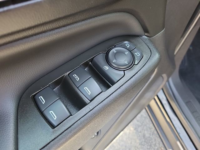 Used 2024 Chevrolet Equinox LT FWD image 19