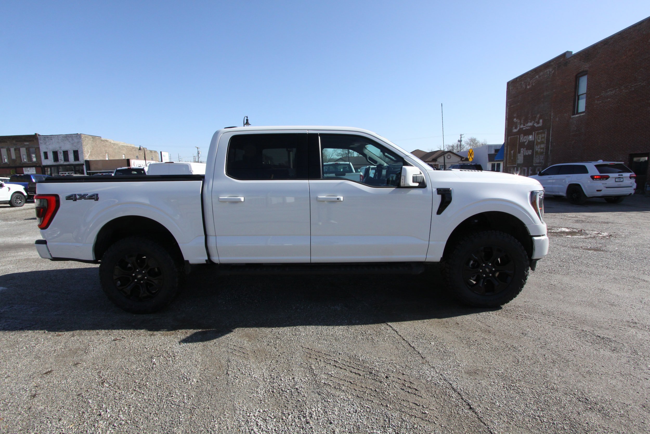 Used 2023 Ford F150 Lariat w/ Equipment Group 502A High AWD/4WD image 1