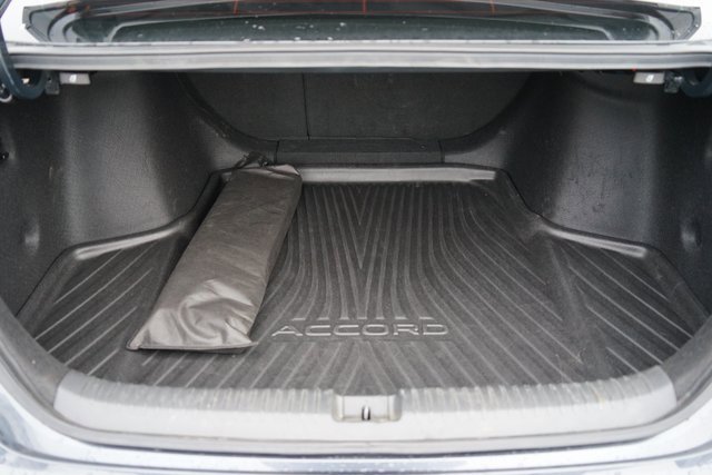 Used 2024 Honda Accord Touring image 7