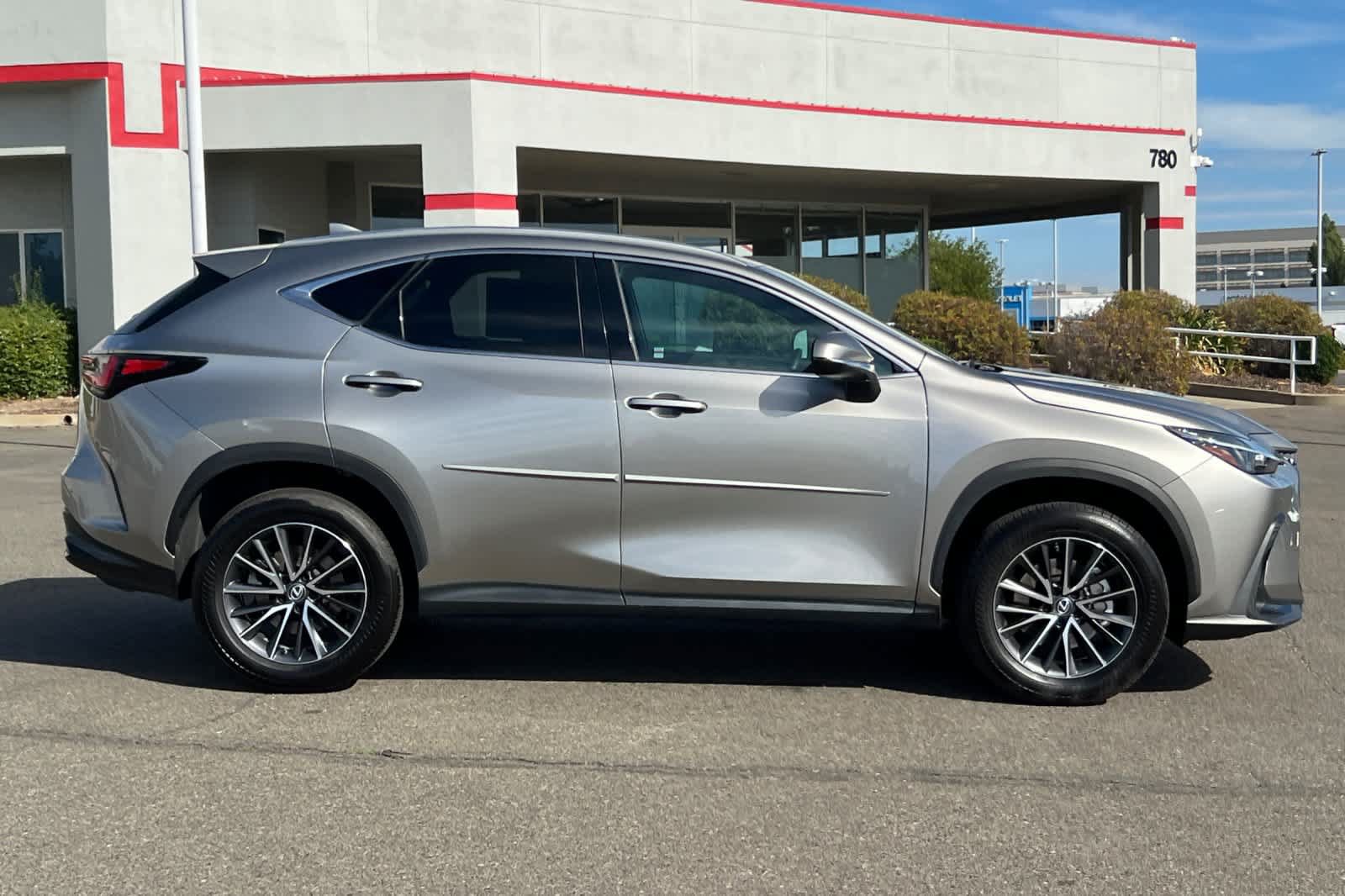 Used 2023 Lexus NX 250 FWD w/ Cold Area Package image 6