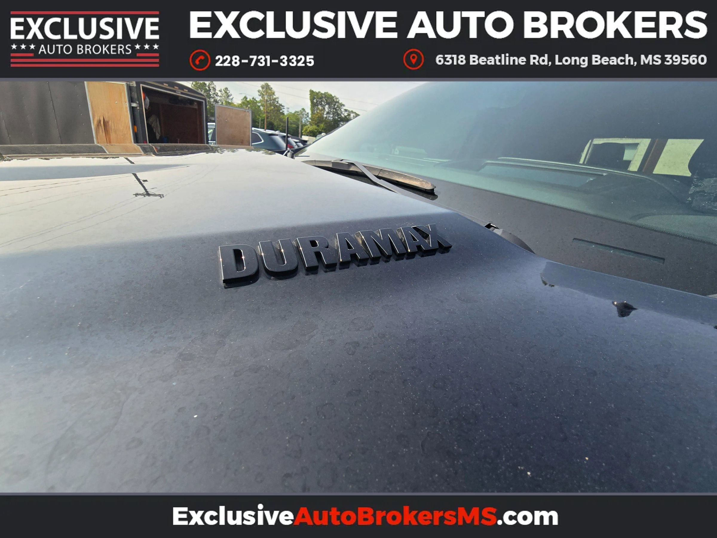 Used 2022 Chevrolet Silverado 1500 High Country w/ Technology Package image 12