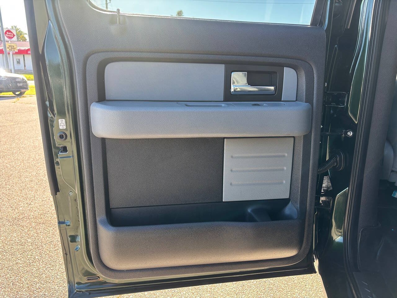 Used 2012 Ford F150 XLT w/ XLT Chrome Pkg AWD/4WD image 26