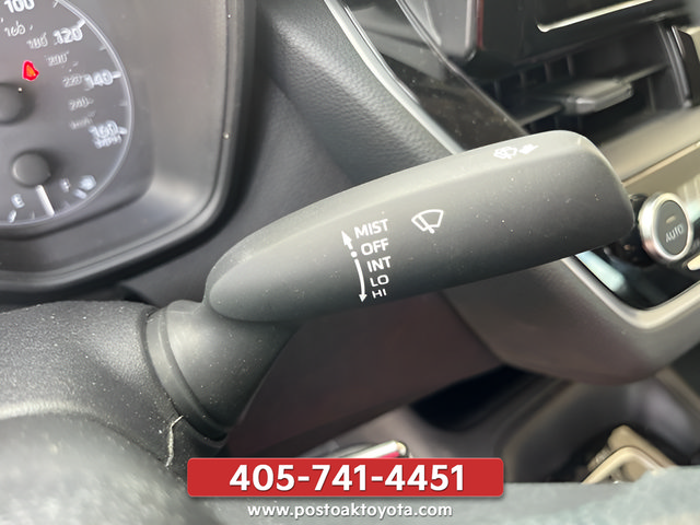 Used 2025 Toyota Corolla LE FWD image 9