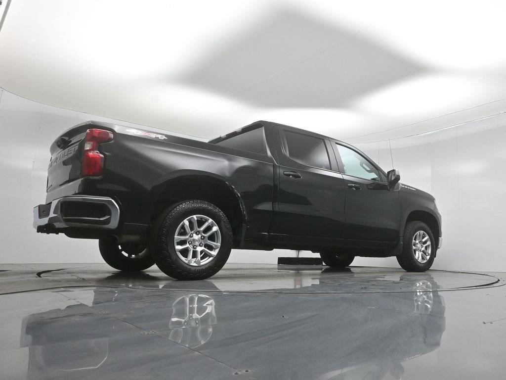 Used 2022 Chevrolet Silverado 1500 LT AWD/4WD image 47