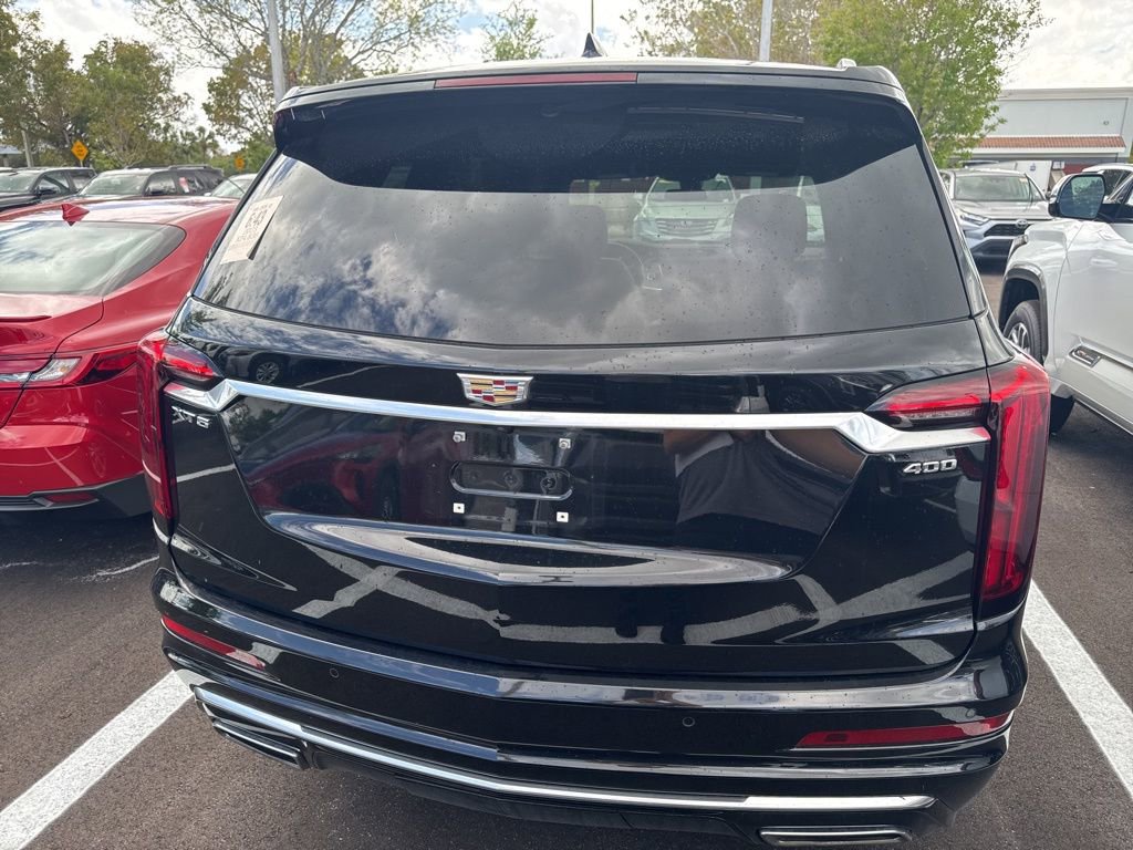 Used 2023 Cadillac XT6 Premium Luxury image 6