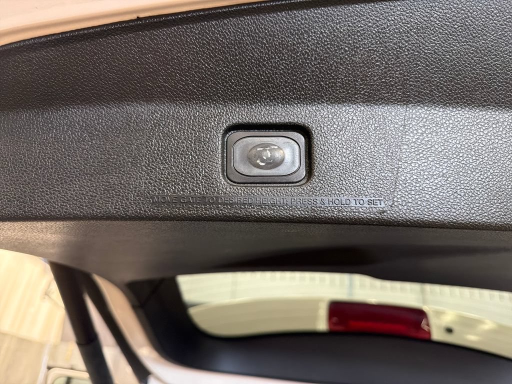 Used 2018 Ford Explorer Sport w/ Equipment Group 401A AWD/4WD image 28
