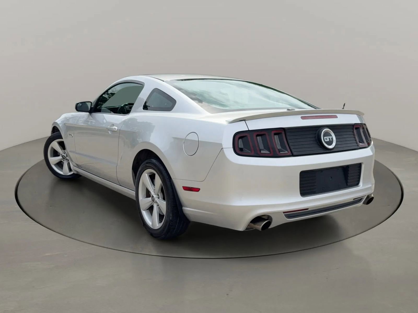 Used 2014 Ford Mustang GT Premium w/ Equipment Group 401A RWD image 3