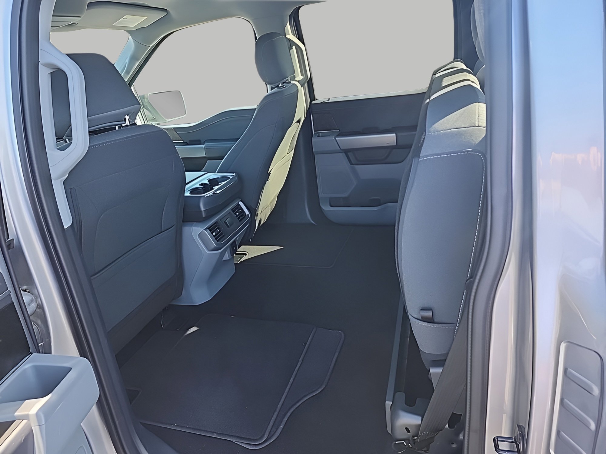 Certified 2021 Ford F150 XLT w/ Equipment Group 301A Mid image 15