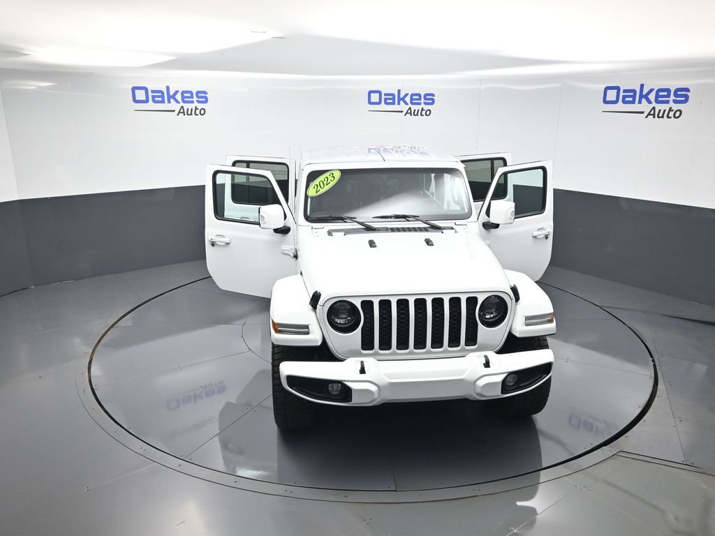 Used 2023 Jeep Gladiator Overland image 57