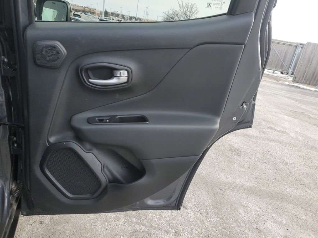 Used 2023 Jeep Renegade Limited w/ Sun/Sound Group image 27