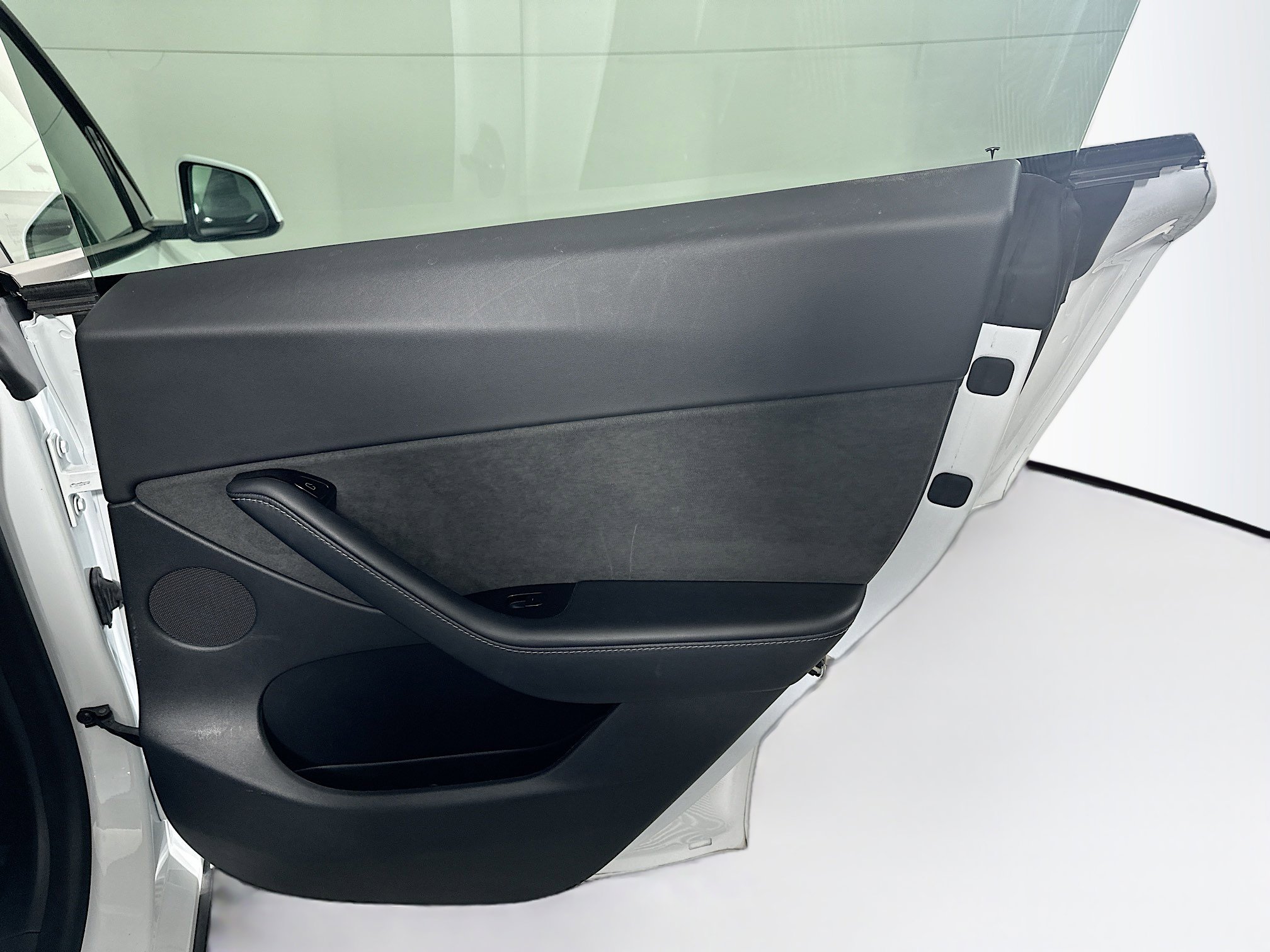 Used 2021 Tesla Model Y 2WD image 29