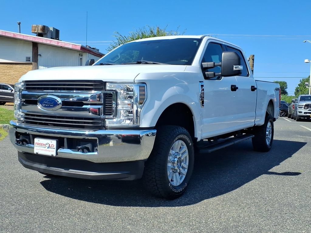 Used 2019 Ford F250 XLT w/ Snow Plow Prep Package AWD/4WD image 3