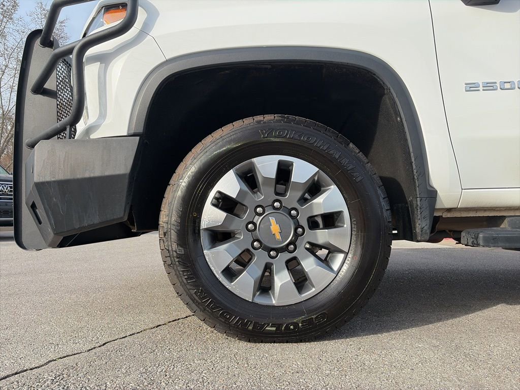 Used 2022 Chevrolet Silverado 2500 Custom w/ Custom Value Package image 32