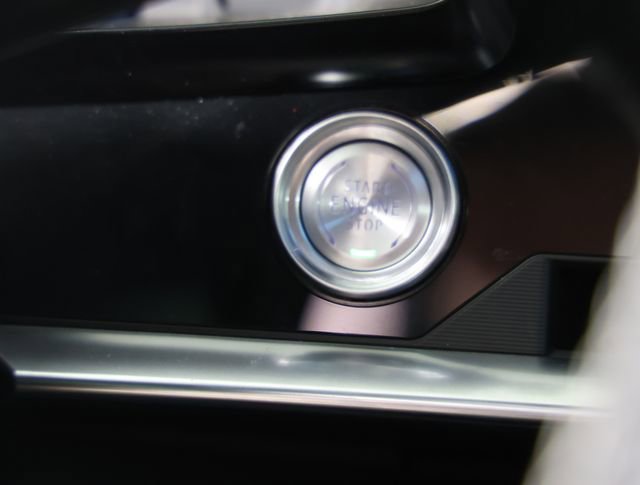 Used 2024 Chevrolet Corvette Stingray Coupe w/ Z51 Performance Package image 21