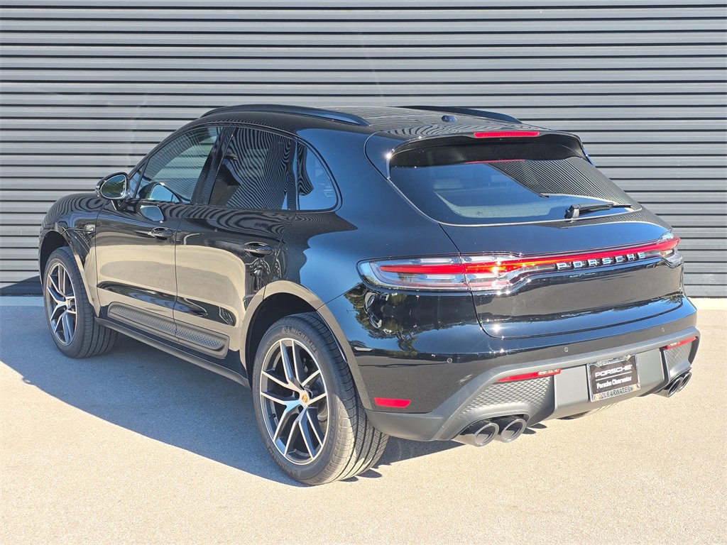 New 2026 Porsche Macan image 3