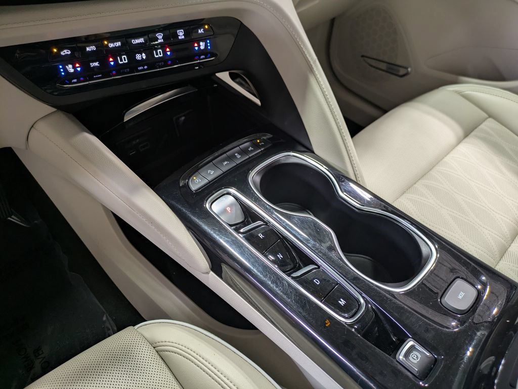 Used 2023 Buick Envision Avenir AWD/4WD image 14