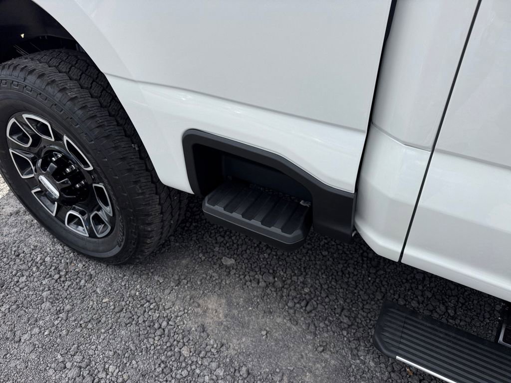 New 2026 Ford F250 Platinum image 26