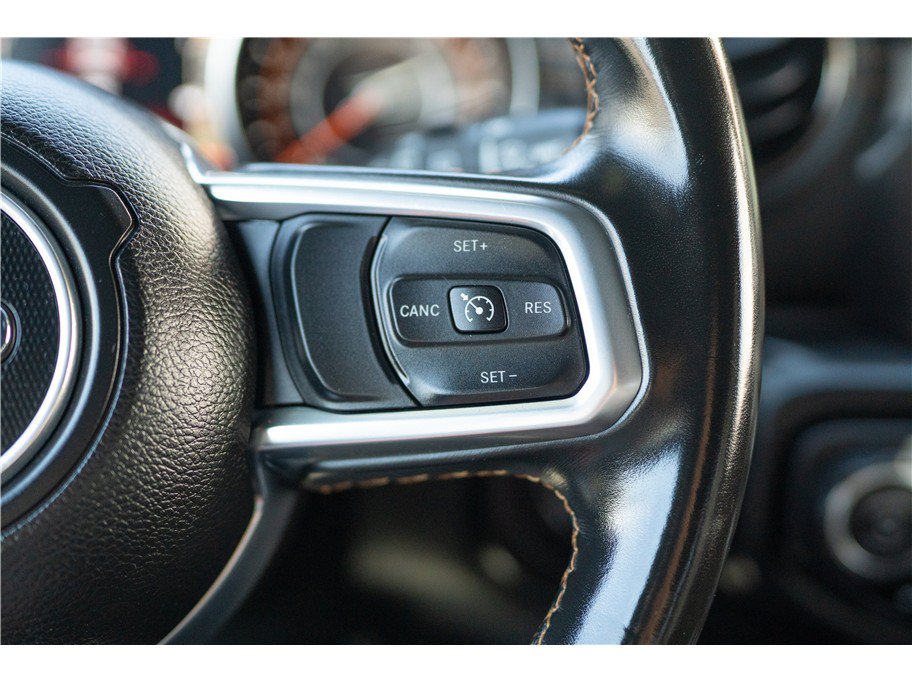 Used 2021 Jeep Wrangler Unlimited Sahara AWD/4WD image 7
