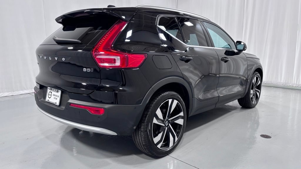 Certified 2023 Volvo XC40 B5 Ultimate w/ Protection Package Premier AWD/4WD image 6