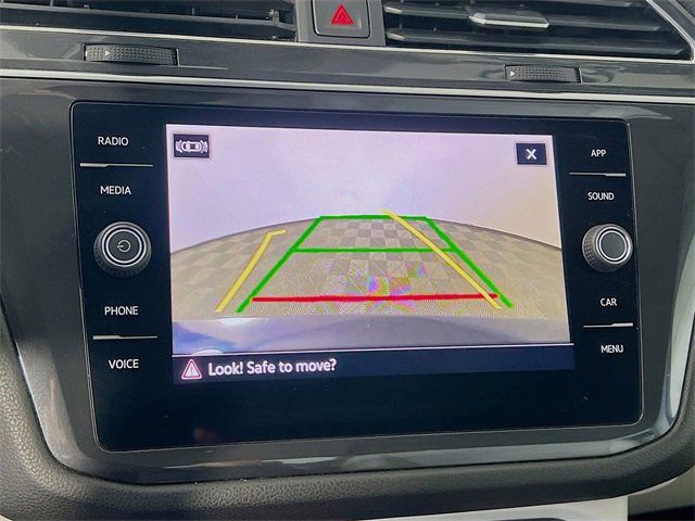 Used 2022 Volkswagen Tiguan SE image 21