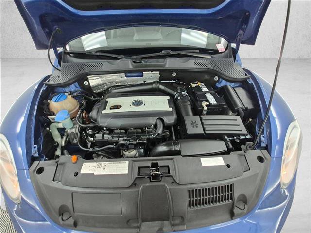 Used 2013 Volkswagen Beetle 2.0T FWD image 24