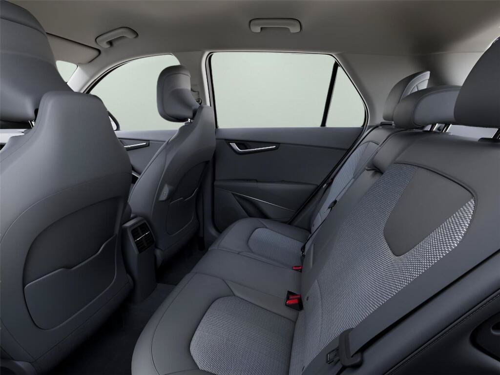 New 2026 Kia Niro EX w/ EX Premium Package FWD image 18