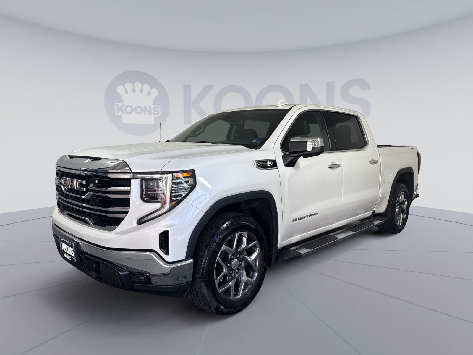 Used 2023 GMC Sierra 1500 SLT w/ SLT Premium Package
