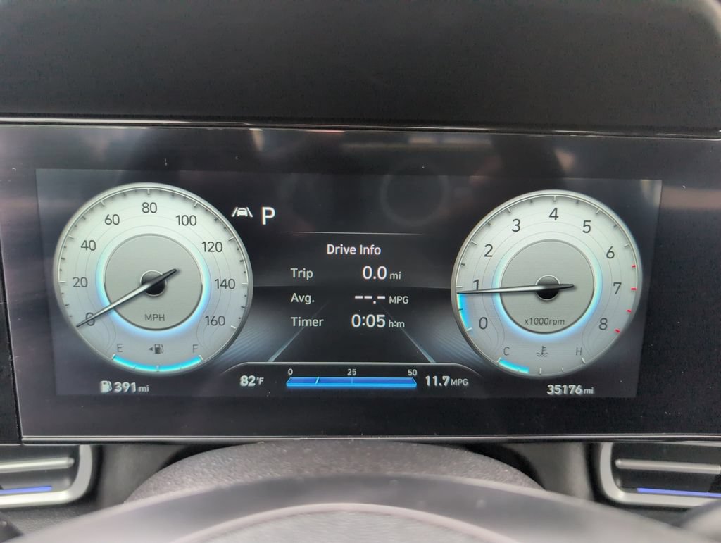 Certified 2023 Hyundai Elantra Limited w/ Cargo Package FWD image 16
