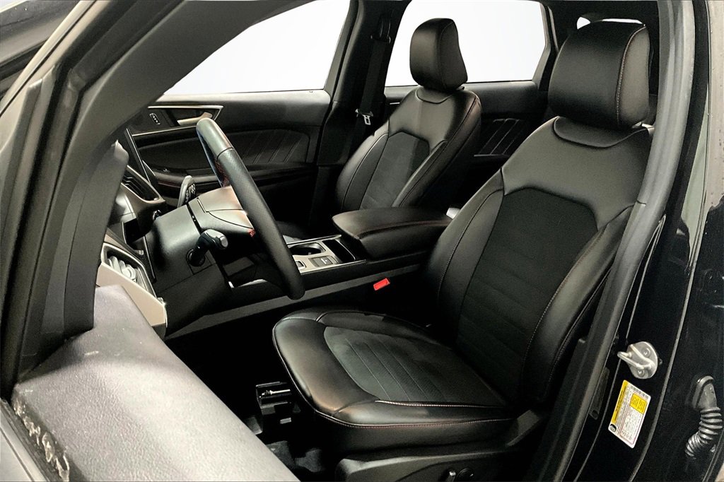Used 2023 Ford Edge ST-Line image 21