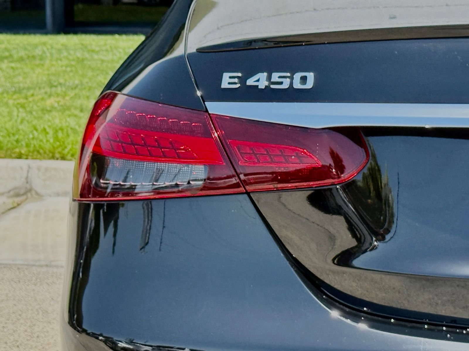 Used 2023 Mercedes-Benz E 450 4MATIC Sedan image 11
