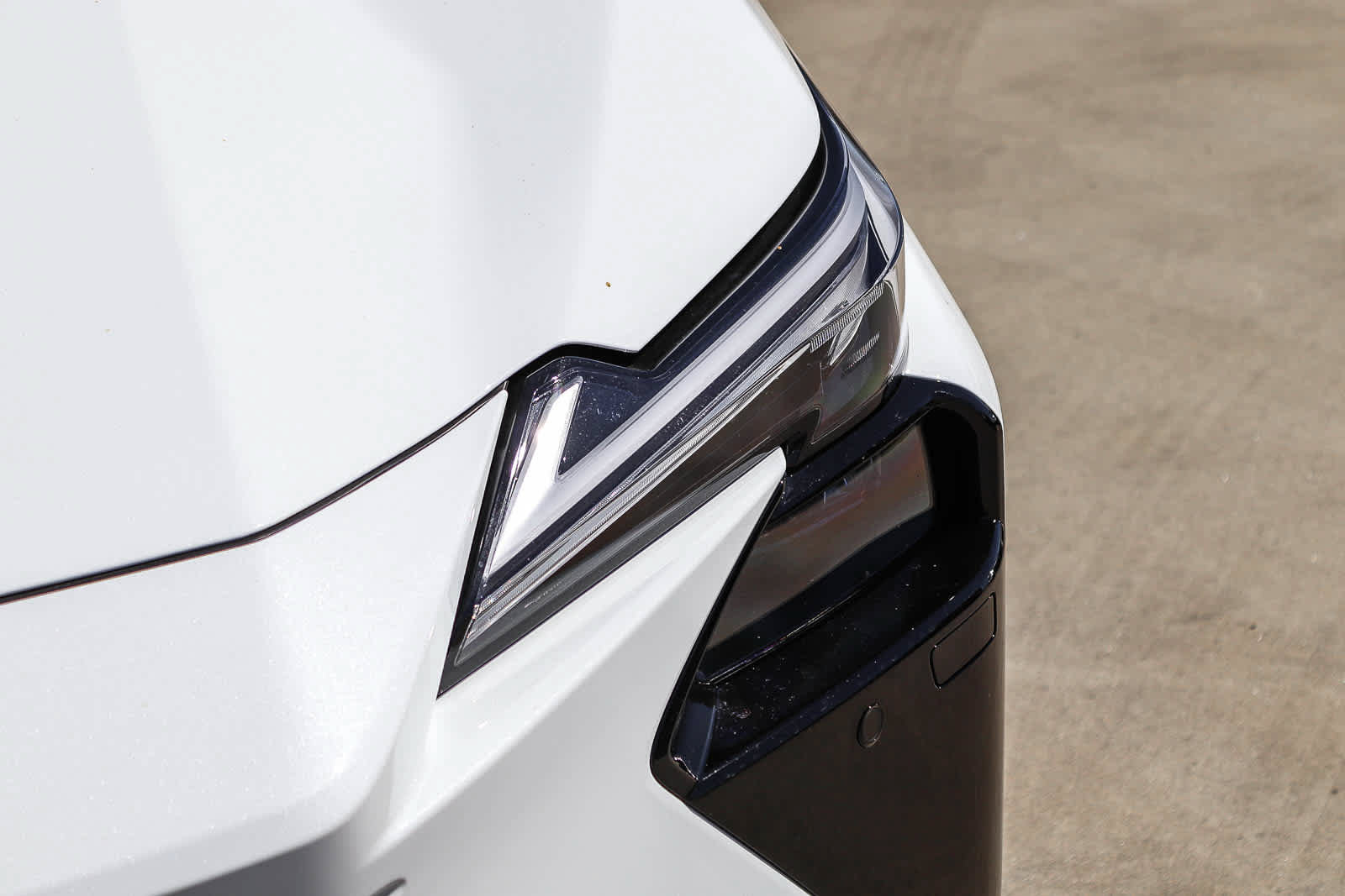 New 2026 Lexus ES 350h FWD image 7