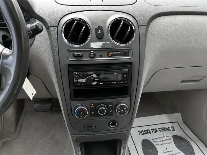 Used 2011 Chevrolet HHR LT FWD image 9