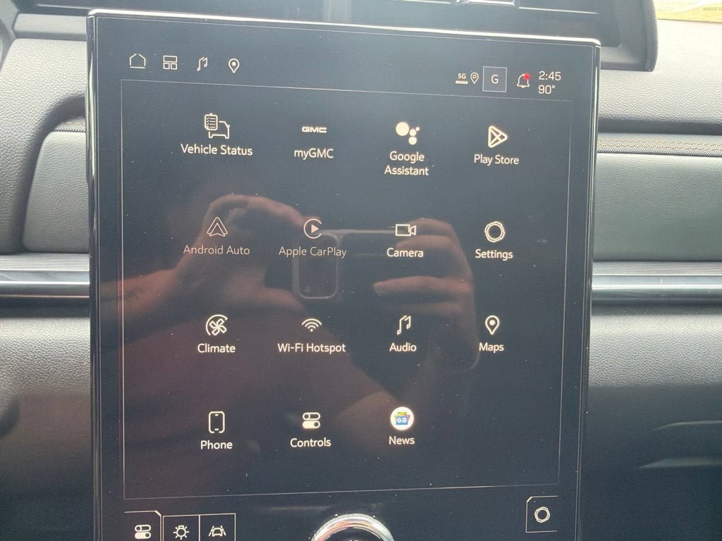 New 2026 GMC Terrain AT4 w/ Technology Package II AWD/4WD image 25