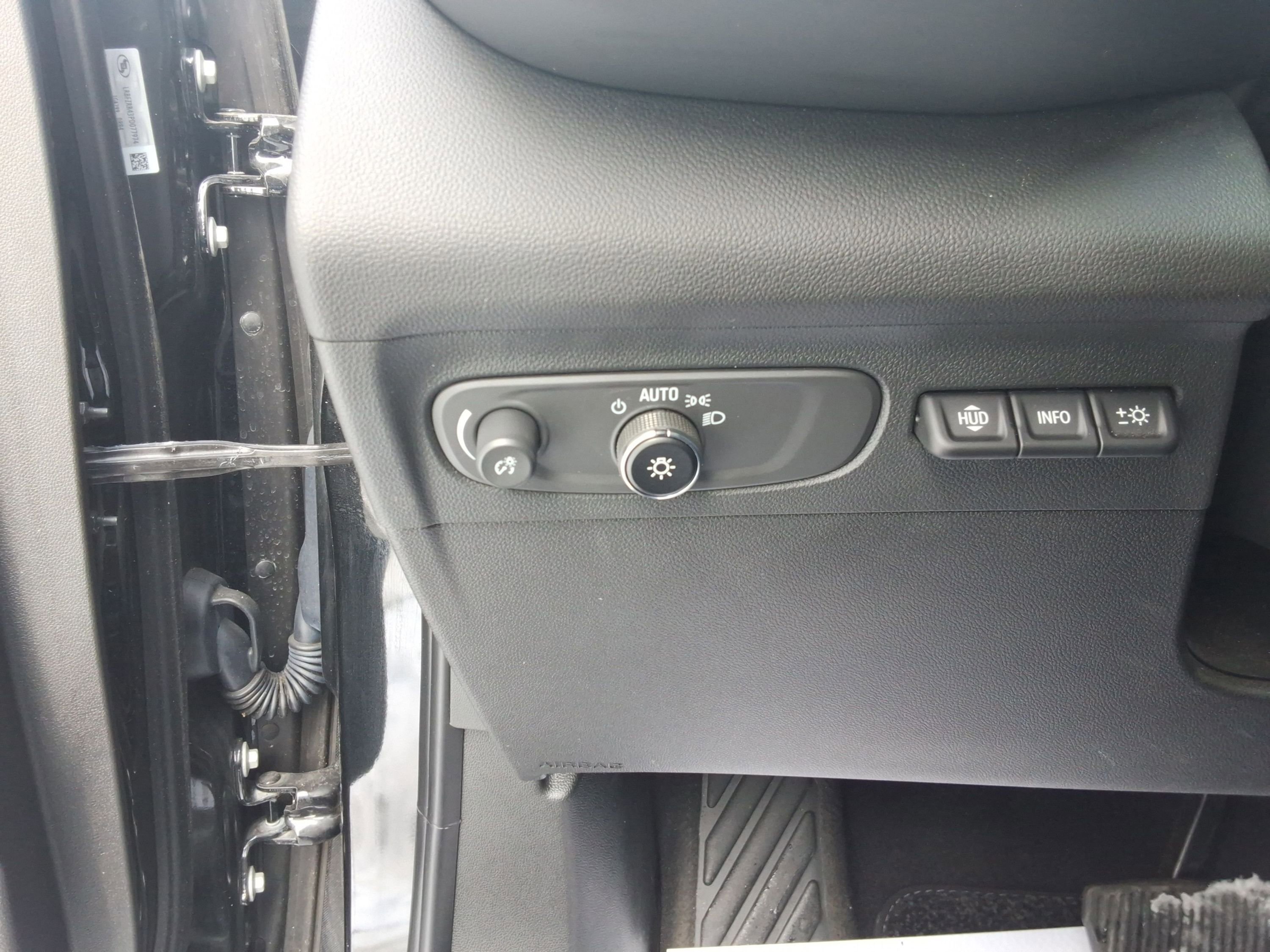 Used 2023 Buick Envision Avenir image 19