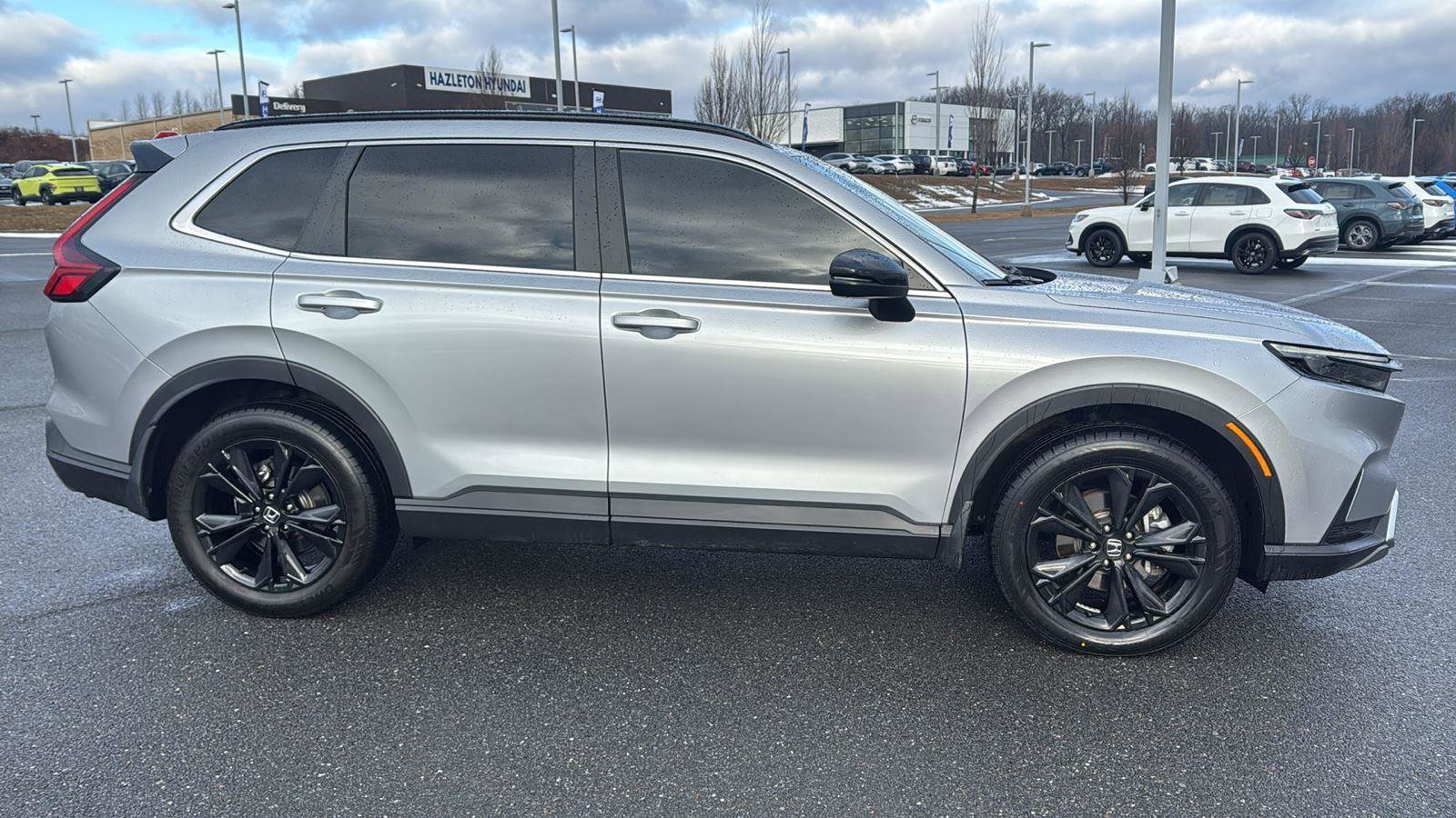 Certified 2023 Honda CR-V Sport Touring image 4