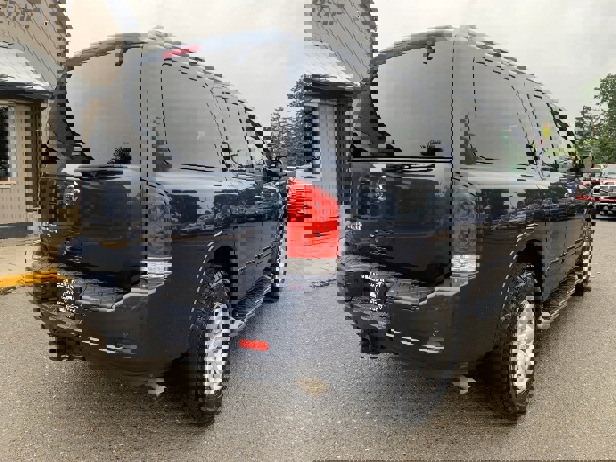 Used 2015 Nissan Armada SV image 8