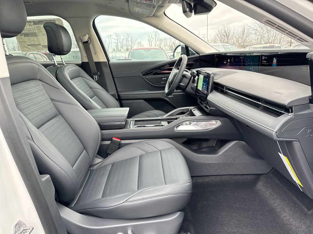 New 2026 Lincoln Nautilus Reserve w/ Jet Appearance Package AWD/4WD image 23