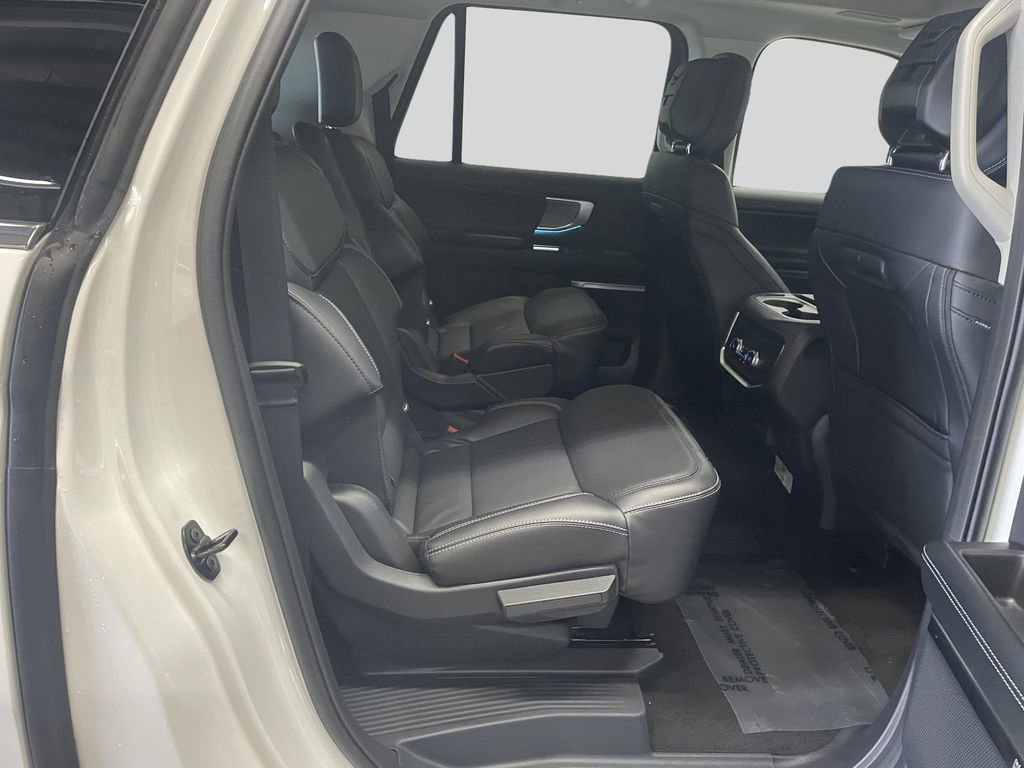 New 2026 Ford Expedition Max Platinum w/ Driver's Package image 10
