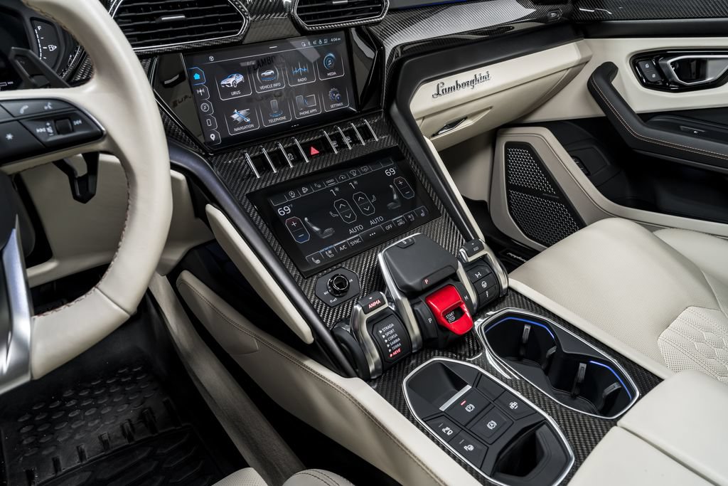 Used 2024 Lamborghini Urus S AWD/4WD image 23
