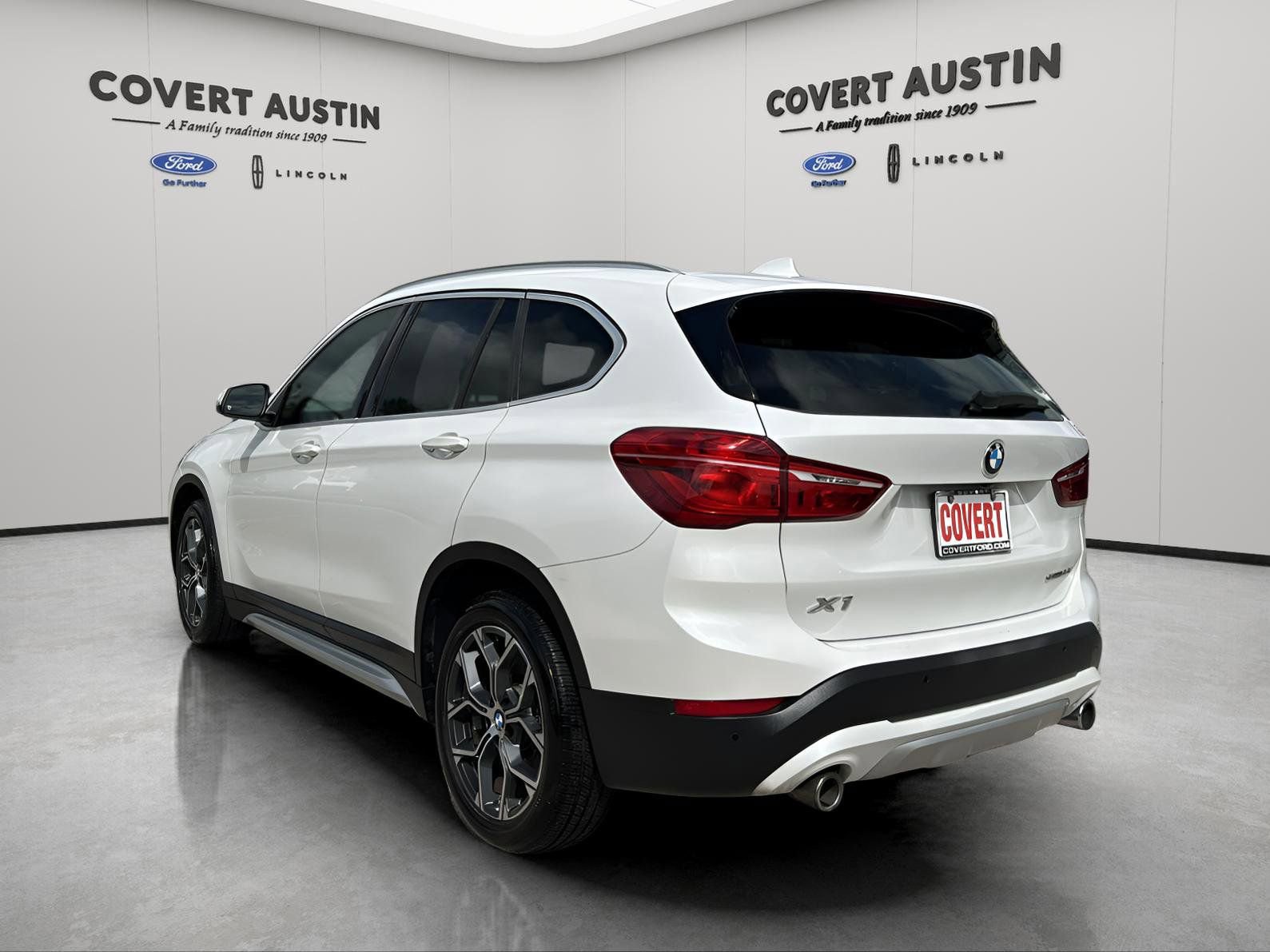 Used 2021 BMW X1 sDrive28i w/ Convenience Package image 3