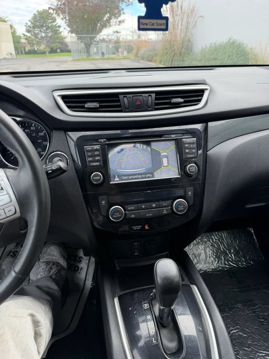 Used 2014 Nissan Rogue SL AWD/4WD image 14