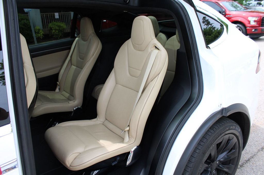 Used 2016 Tesla Model X 90D AWD/4WD image 34