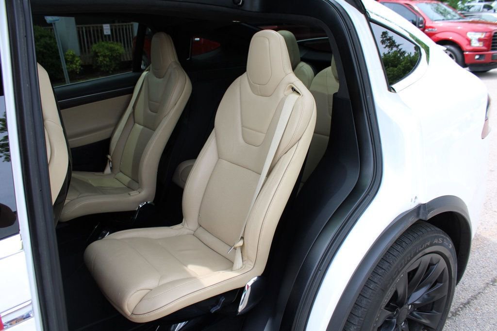 Used 2016 Tesla Model X 90D AWD/4WD image 34