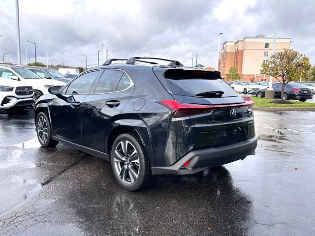 Used 2022 Lexus UX 200 w/ Premium Package image 8