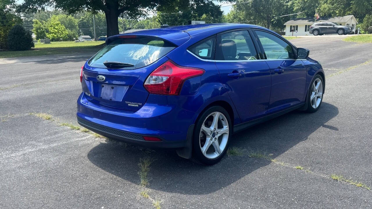Used 2013 Ford Focus Titanium w/ Titanium Handling Pkg FWD image 8