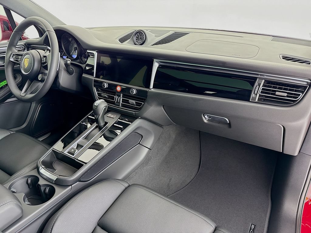 New 2026 Porsche Macan S AWD/4WD image 32
