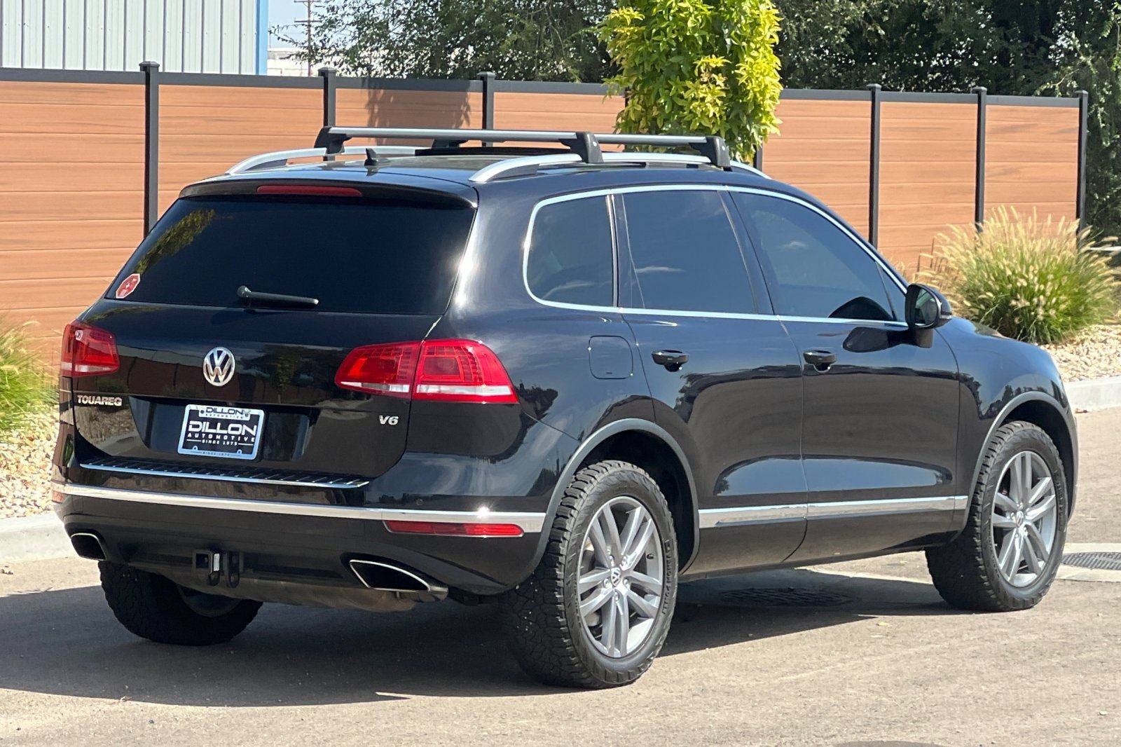 Used 2016 Volkswagen Touareg VR6 AWD/4WD image 6
