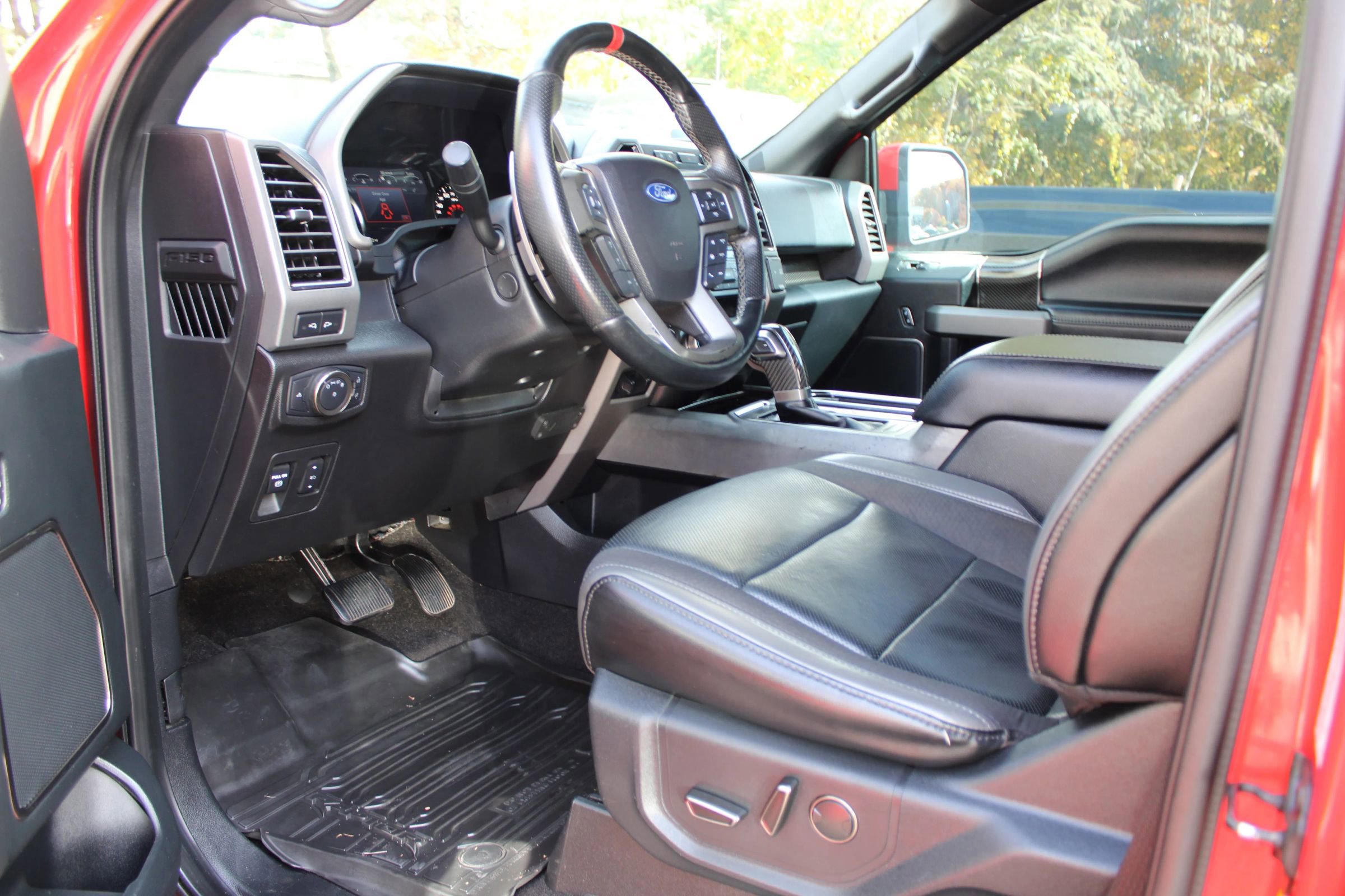 Used 2020 Ford F150 Raptor w/ Equipment Group 802A Luxury image 28