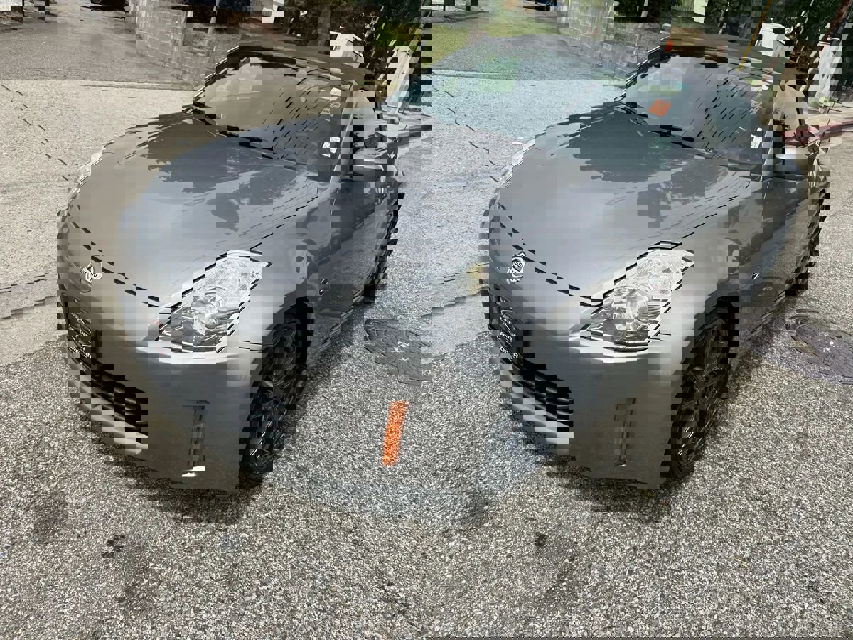 Used 2007 Nissan 350Z Touring image 3